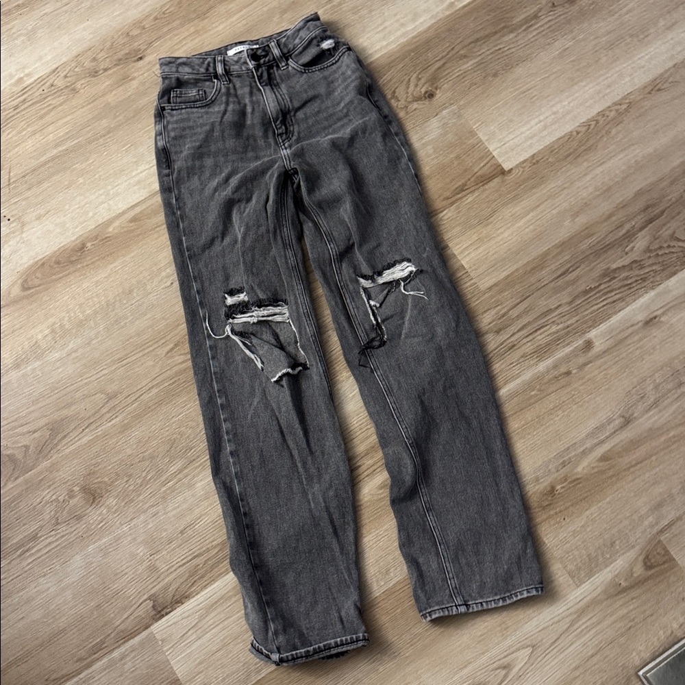 PACSUN Distressed 90’s Boyfriend Jeans in Black